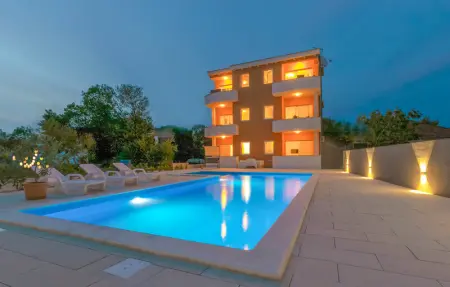 Location Maison 16 personnes à Bibinje - Photo 10