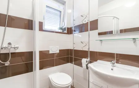 Location Maison 16 personnes à Bibinje - Photo 30