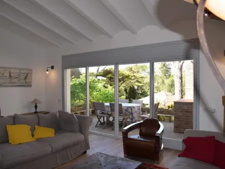 Magnifique Villa Mimosa à Santa Cristina d'Aro avec Piscine Privée et Proche de la Mer - Photo 4