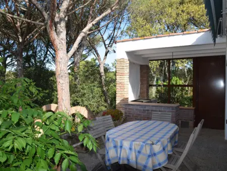 Magnifique Villa Mimosa à Santa Cristina d'Aro avec Piscine Privée et Proche de la Mer - Photo 9