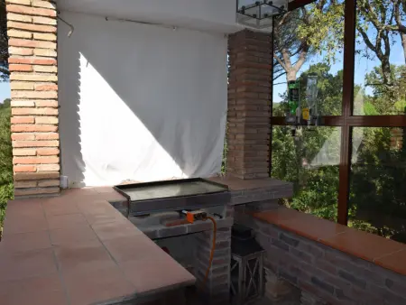 Magnifique Villa Mimosa à Santa Cristina d'Aro avec Piscine Privée et Proche de la Mer - Photo 10