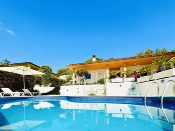 Villa en Santa Cristina d'Aro,Magnifique Villa avec Piscine Privée à Santa Cristina d'Aro, Costa Brava ES-167-8 N°842499