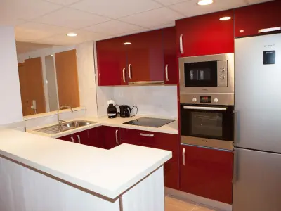 Appartement à Salou, Appartement Royal à Salou - À 500m de la Plage avec Piscine, Climatisation et Terrasse - L891907