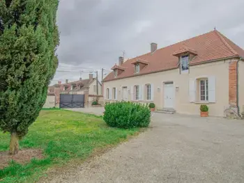 Casa rural en Rilly Sainte Syre,Maison de plain-pied charmante avec jardin privé, près de Troyes, animaux acceptés FR-1-543-234 N°842514