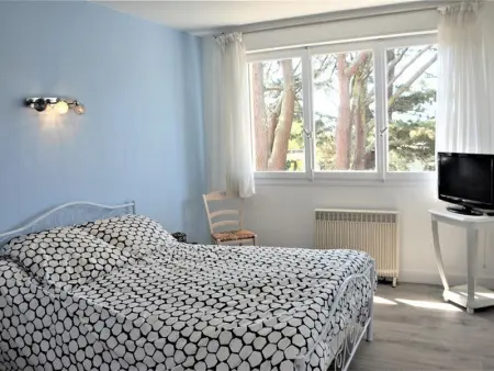Maison 7 pièces avec WIFI à 5 min de la mer, Fort-Bloqué, jardin, animaux acceptés, pouvant accueillir 12 pers - Photo 5