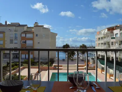 Appartement à Cap d'Agde, Cap d'Agde: Appt 2 pièces cabine, 6 couchages, proche plage, loggia, parking - L892038