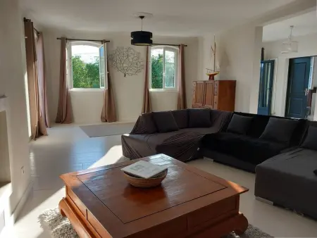 Maison idéale à Mendionde pour 8 personnes, avec grand jardin et équipements modernes - Photo 4