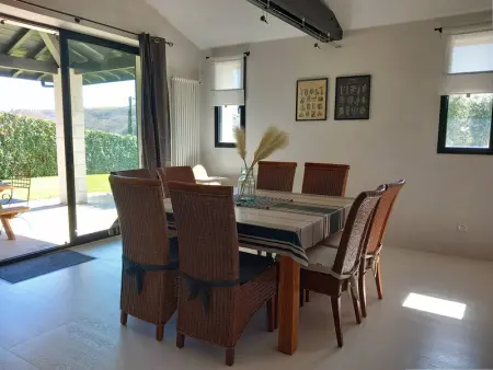 Maison idéale à Mendionde pour 8 personnes, avec grand jardin et équipements modernes - Photo 9