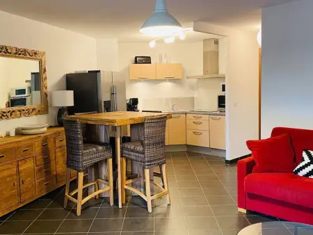 Appartement cosy avec clim, WiFi, parking, à 250m plage et 2km Citadelle, Calvi - Photo 2