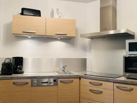 Appartement cosy avec clim, WiFi, parking, à 250m plage et 2km Citadelle, Calvi - Photo 9