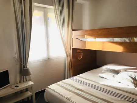 Appartement cosy avec clim, WiFi, parking, à 250m plage et 2km Citadelle, Calvi - Photo 10