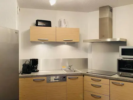 Appartement cosy avec clim, WiFi, parking, à 250m plage et 2km Citadelle, Calvi - Photo 13