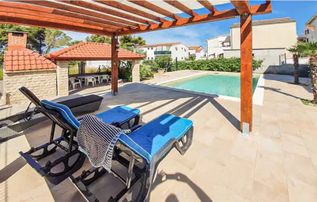 Location Maison 6 personnes à Bibinje - Photo 1