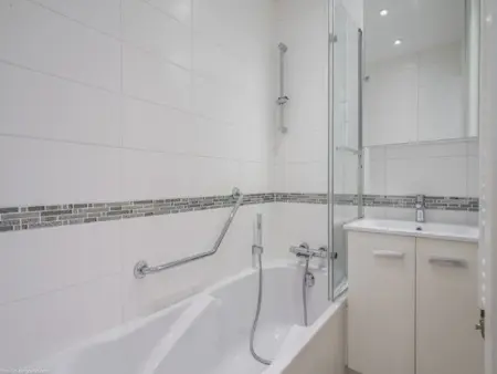 Appartement rénové, 6 pers, balcon sud face aux pistes, parking, Plagne Centre - Photo 6