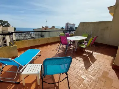 Appartement à Llançà, Magnifique attique meublé avec terrasse à 2 pas de la plage - Animaux acceptés - L892158