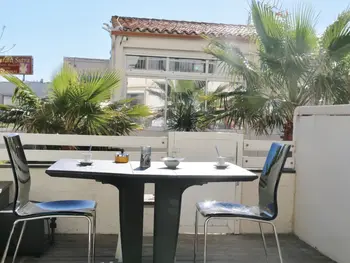 Wohnung in Cap d'Agde naturisme,Studio climatisé avec terrasse et piscine, idéal pour 2 personnes à Agde, parking sécurisé inclus FR-1-606-166 N°892224