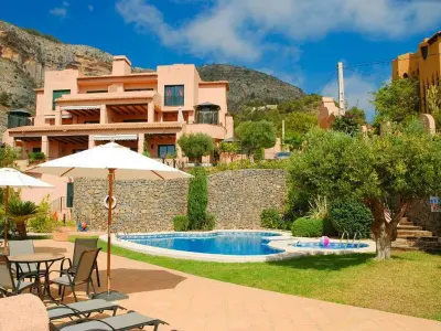 Appartement à Altea, Appartement de rêve à Altea avec piscines, clim, WiFi et parking - L892258