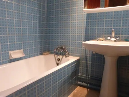 Appartement spacieux 1er étage avec balcon, vue mer, double garage à Saint-Gilles-Croix-de-Vie - Photo 17