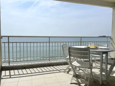 Appartement spacieux 1er étage avec balcon, vue mer, double garage à Saint-Gilles-Croix-de-Vie - Photo 20