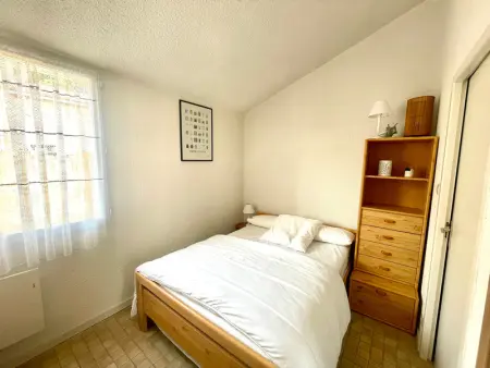 Maison T2: Cour, Parking, À 600m de la mer, Quartier calme - Photo 4