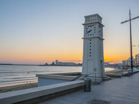 Maison T2: Cour, Parking, À 600m de la mer, Quartier calme - Photo 13