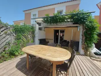 Maison à Marseillan Plage, Maison climatisée avec jardin, terrasse et piscine, proche des campings - Marseillan - L843155