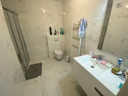 LARMOR-PLAGE : T2 en résidence de standing avec terrasse et parking, à deux pas de la plage et des commerces - Photo 9