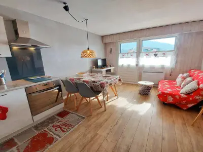 Appartement à Samoëns, Studio Cocooning avec Balcon, Parking Souterrain au Cœur de Samoëns - L892411