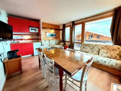 Appartement à La Plagne Tarentaise, Charmant 2P rénové avec balcon, proche commerces, casier à ski et parking, Plagne 1800 - L951734