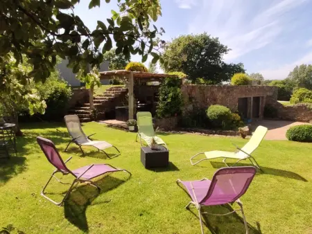 Longère authentique avec jardin, près de Les Pieux - Photo 4