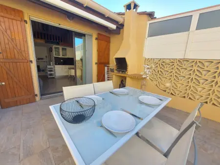 Appartement à Marseillan Plage, Maison Climatisee 4 Couchages avec Terrasse et Parking à 300m de la Plage - L892631