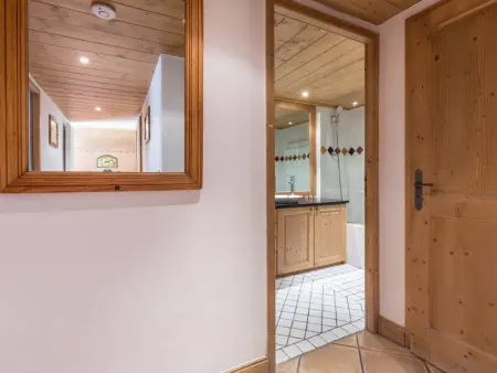 Chalet 3 chambres avec spa et piscine, pied des pistes - Photo 28