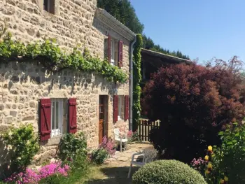 Gite à Véranne,Gîte de charme avec cheminée, jardin et wifi, proche rando et ski à Véranne FR-1-496-255 N°843502