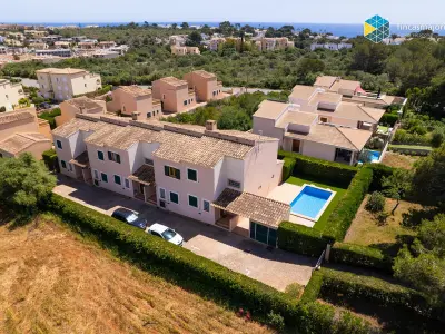 Gîte in Manacor, Maison de vacances spacieuse avec piscine, à deux pas de Cala Anguila et Cala Mendia! - L843707