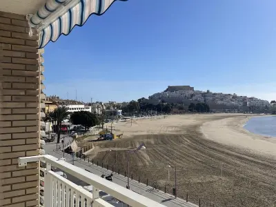 Appartement à Peniscola, Appartement Front de Mer à Peñíscola avec Piscine, Proche Vieille Ville, 2 Chambres pour 6 Personnes - L893034