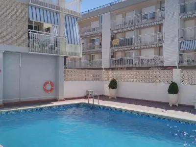 Appartement à Peniscola, Appartement Alpen1 Forner face à la mer avec piscine, proche vieille ville de Peñíscola - L893039