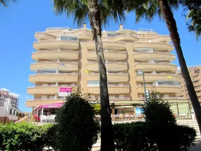 Appartement à Oropesa del Mar, Appartement en bord de mer à Oropesa del Mar, piscine, parking, clim, WiFi inclus - L893113