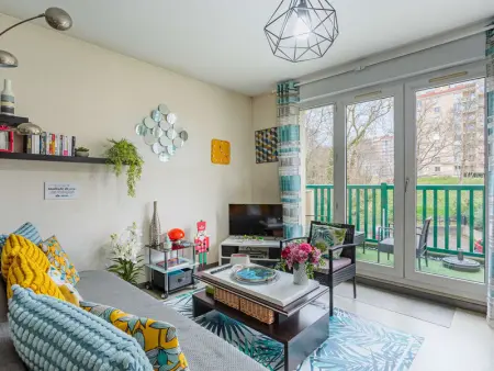 Bel Apt Moderne, 1 Chambre, Balcon, Ascenseur, Parking, Proche Commerces, 10 min Plages - Photo 2