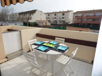 Appartement à Marseillan Plage, Appartement climatisé 2 pièces, accès direct plage, terrasse et parking privé - L893248