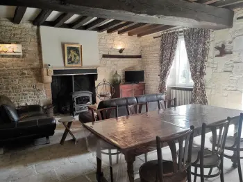 Gite à Mareuil sur Arnon,Gîte indépendant au bord de la rivière, cadre historique, pêche, animaux bienvenus, parking privé FR-1-586-22 N°844251