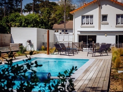 Profitez de cette villa familiale avec piscine privée et wifi., Maison 8 personnes à Jard sur Mer FR-1-336-115