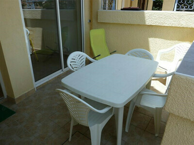 T3 en duplex avec parking et Terrasse - proche des Thermes, Appartement 4 personnes à Amélie les Bains Palalda FR-1-659-29