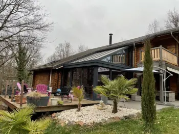 Gite à Saint Rémy en Rollat,Chalet de charme avec sauna et piscine couverte, proche de Vichy, tout confort, animaux acceptés FR-1-489-370 N°844532