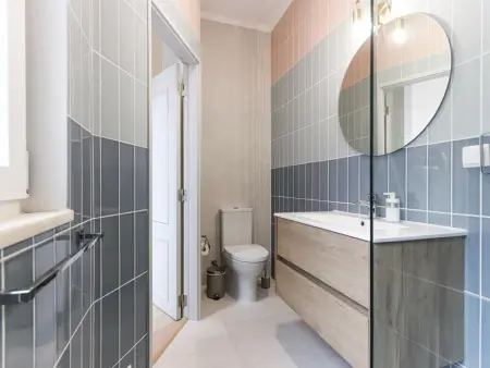 Appartement Design à Lisbonne avec Terrasse - Proche du Centre, 1 Chambre, Cuisine Équipée - Photo 7