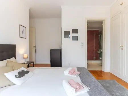 Appartement Moderne avec Garage à Campolide, Proche du Centre et du Parque Eduardo VII - Photo 2