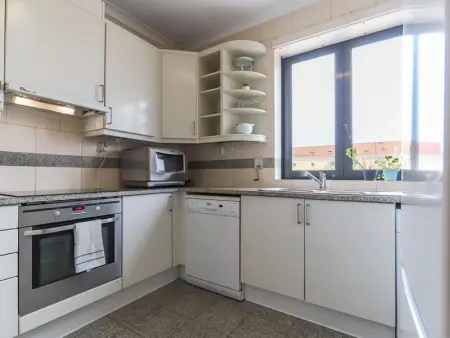 Appartement Moderne avec Garage à Campolide, Proche du Centre et du Parque Eduardo VII - Photo 11