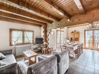 Chalet à Megève, Chalet Confort 4 Chambres à Megève Rochebrune - Proche Téléphérique, Jardin, 2 Étoiles, Animaux OK - L845132