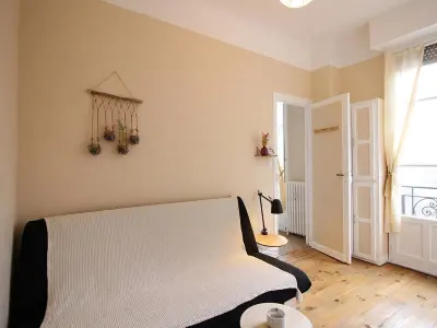 Appartement à Mont Dore, T2 hyper centre avec wifi et équipements modernes au Mont-Dore - L893864