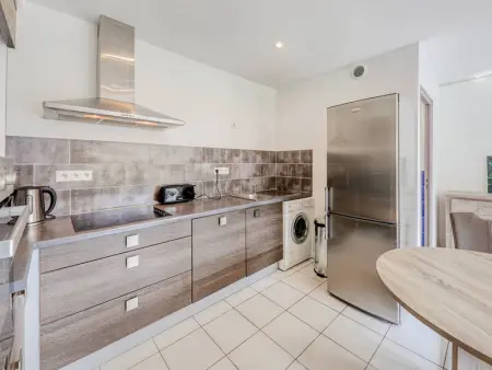 Appartement avec grande terrasse, WIFI, proche port et commerces, Perros-Guirec - Photo 2