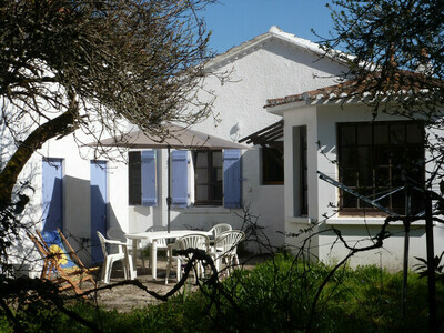 MAISON DE PLAIN-PIED SITUEE A DEUX PAS DE LA PLAGE AVEC ACCES WIFI, Maison 6 personnes à La Barre de Monts FR-1-473-41